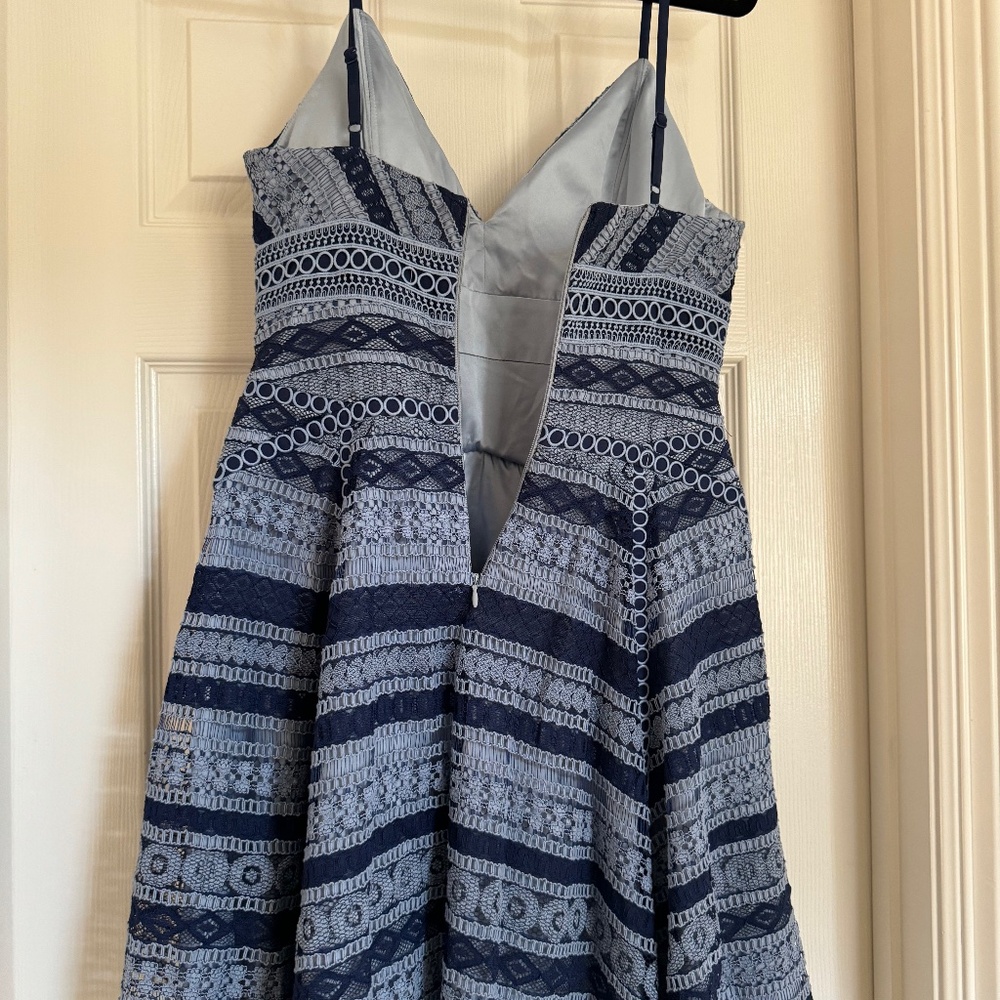 Ever New Women's Linear Fit and Flare Lace Eyelet Mini Dress Size 2 Navy - Picture 3 of 11